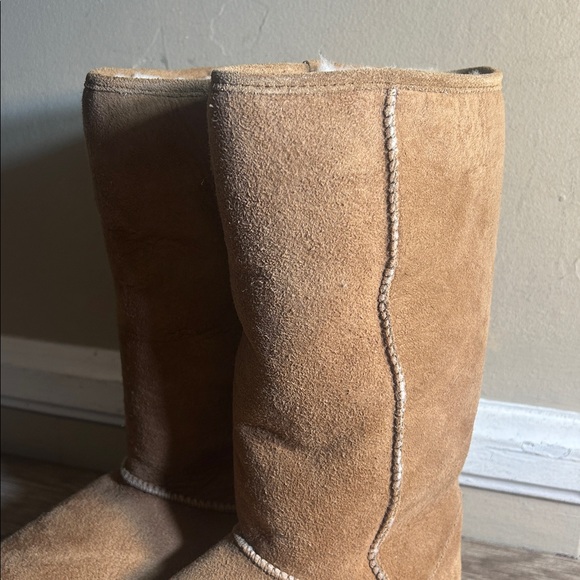 Minnetonka Moccasin Sheepskin Winter Fur Boots Size 7 12” Tall. - Picture 3 of 12